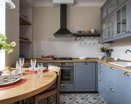 п образная Милан